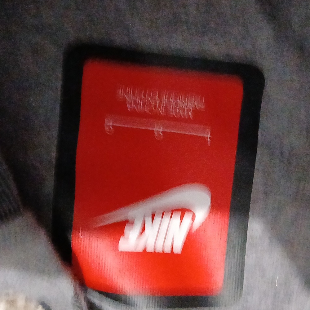 Nike - Picture 4 of 4